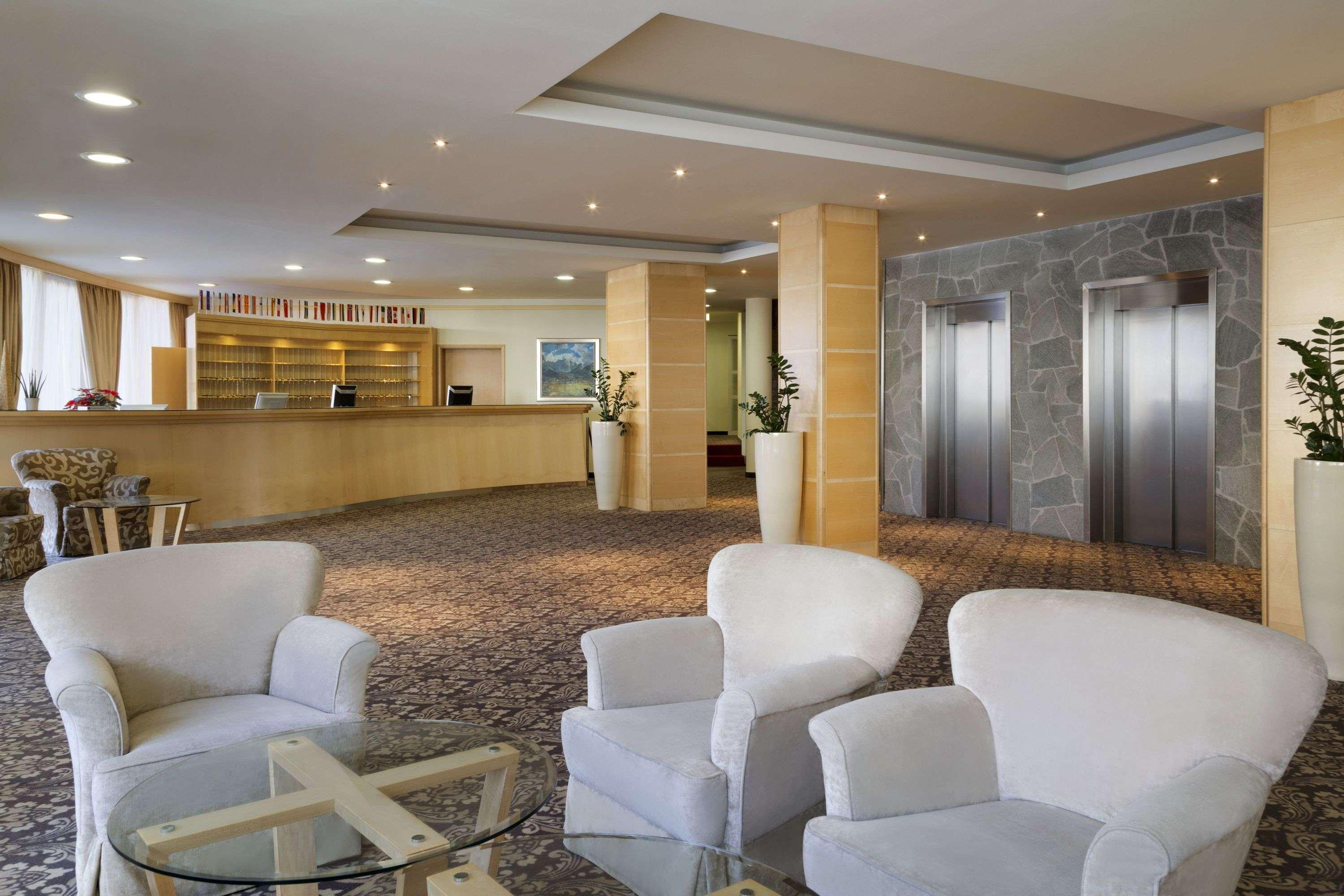 Ramada Hotel 4*