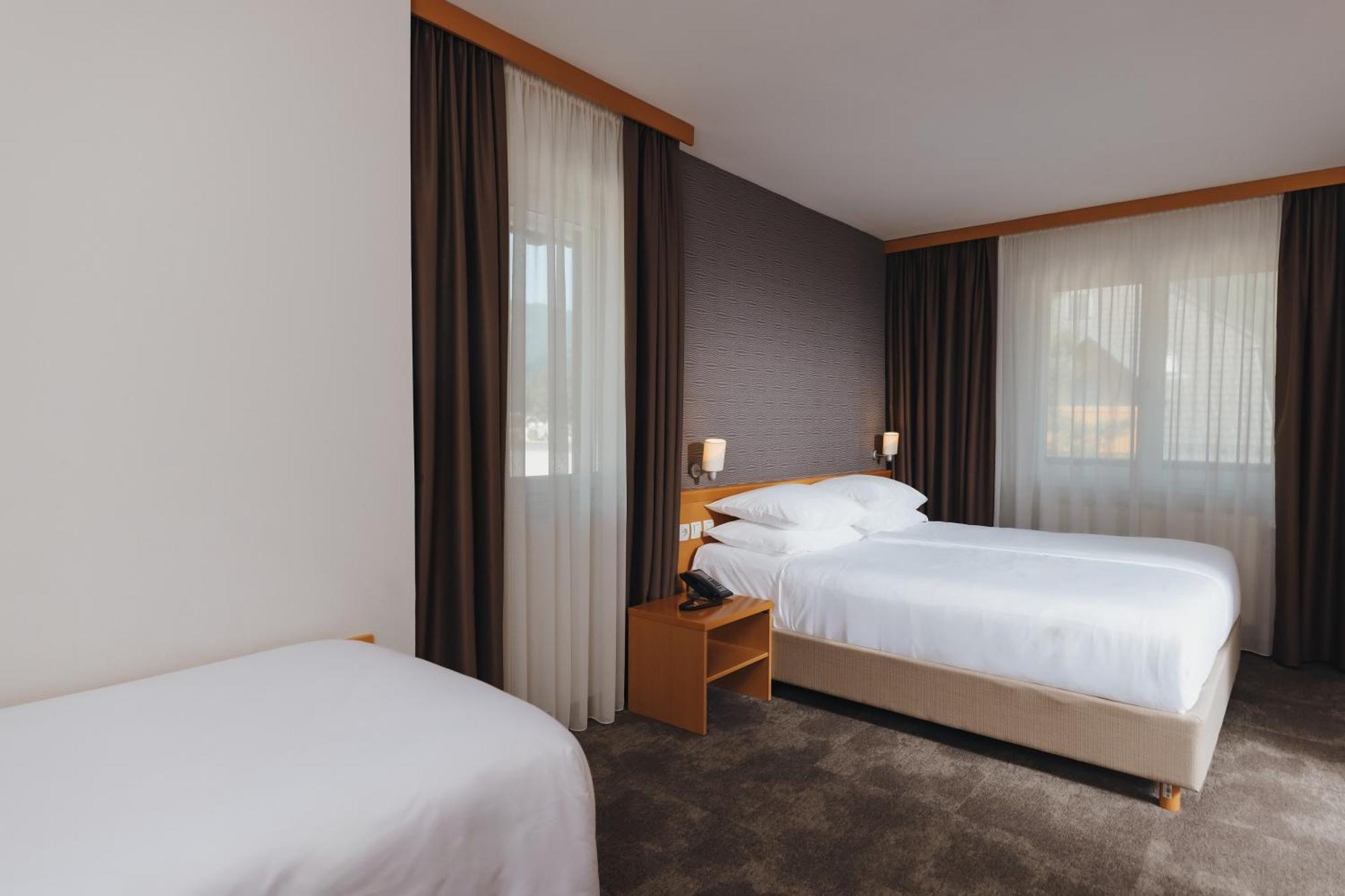 Ramada Hotel 4*